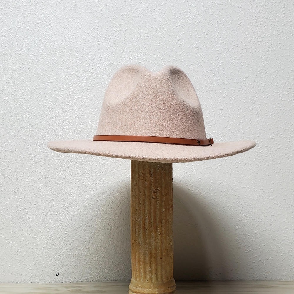 Fendora Stylish Tan Felt Hat with Brown Band